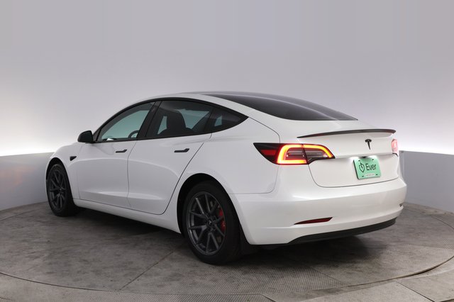 2023 Tesla Model 3 — photo 13 of 24