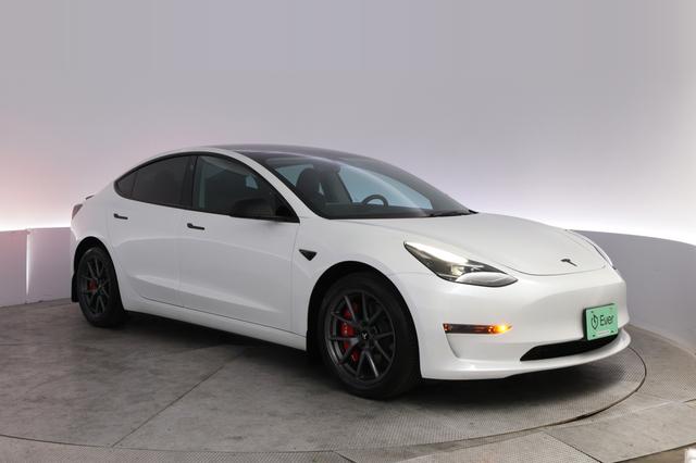 2023 Tesla Model 3 — photo 10 of 24