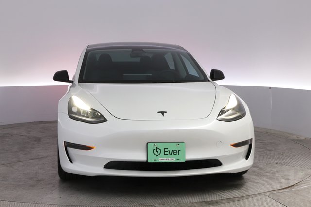 2023 Tesla Model 3 — photo 9 of 24