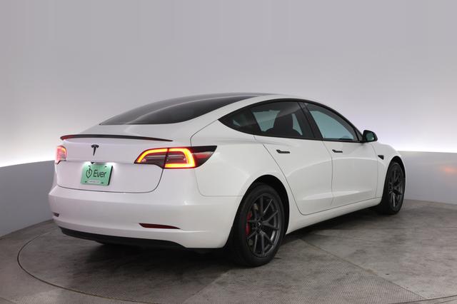 2023 Tesla Model 3 — photo 2 of 24