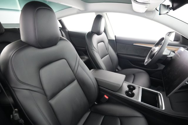 2023 Tesla Model 3 — photo 18 of 24
