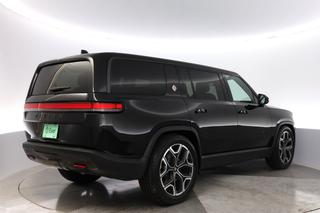2025 Rivian R1S — photo 2 of 26