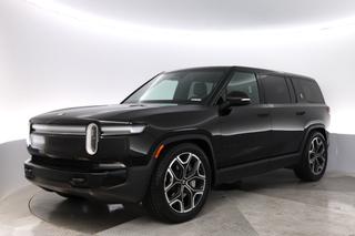 2025 Rivian R1S