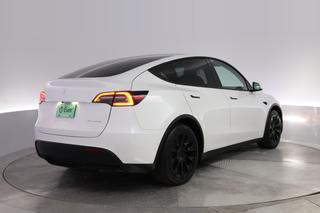 2021 Tesla Model Y — photo 2 of 28