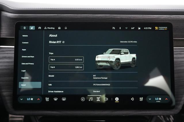 2022 Rivian R1T — photo 5 of 31