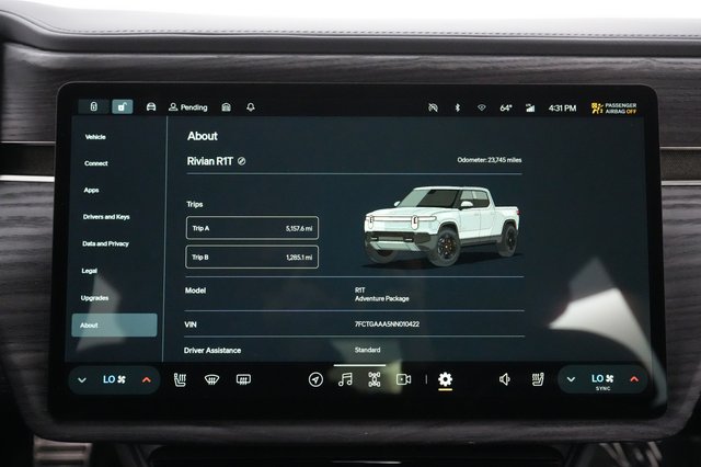 2022 Rivian R1T — photo 30 of 31