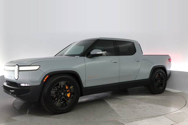 2022 Rivian R1T — photo 13 of 31