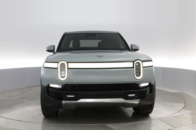 2022 Rivian R1T — photo 7 of 31