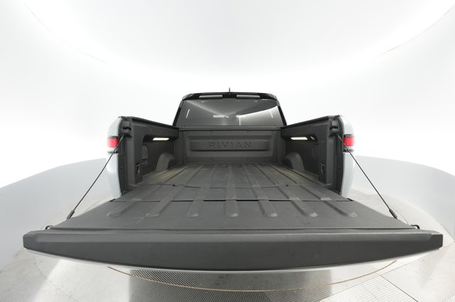2022 Rivian R1T — photo 23 of 31