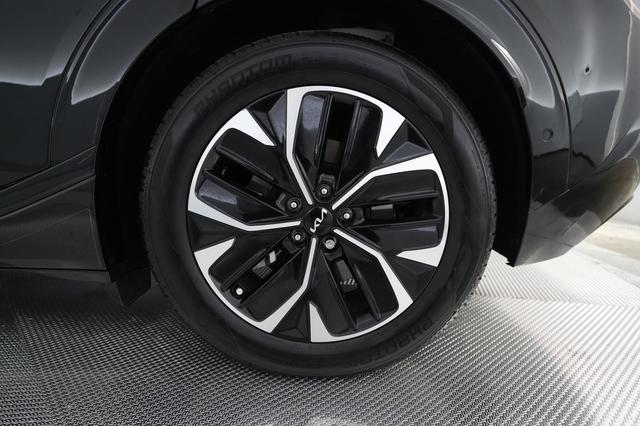 2024 Kia EV6 — photo 7 of 28