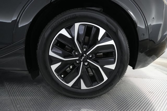 2024 Kia EV6 — photo 7 of 28