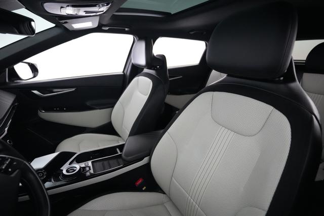 2024 Kia EV6 — photo 3 of 28