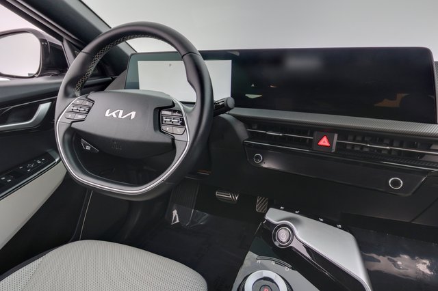 2024 Kia EV6 — photo 20 of 28