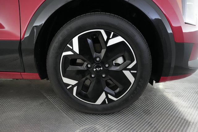 2023 Kia Niro EV — photo 16 of 26