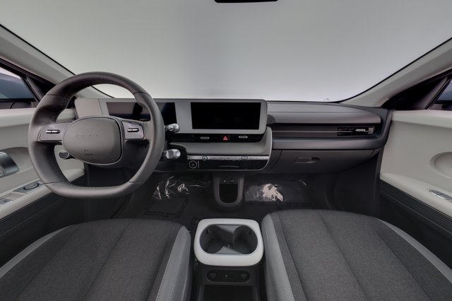 2024 Hyundai IONIQ 5 — photo 21 of 24