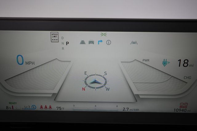 2024 Hyundai IONIQ 5 — photo 5 of 24