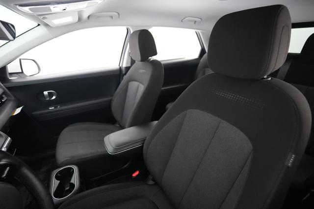 2024 Hyundai IONIQ 5 — photo 3 of 25