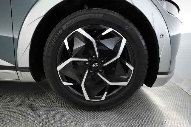 2024 Hyundai IONIQ 5 — photo 16 of 25