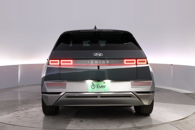 2024 Hyundai IONIQ 5 — photo 12 of 25