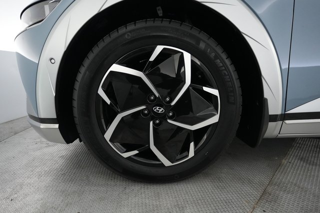 2024 Hyundai IONIQ 5 — photo 15 of 29