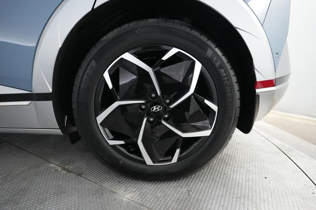 2024 Hyundai IONIQ 5 — photo 7 of 29