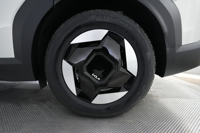 2024 Kia EV9 — photo 7 of 26