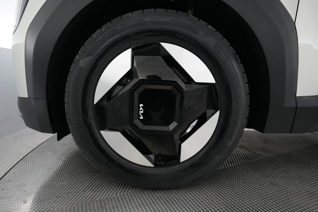 2024 Kia EV9 — photo 15 of 26