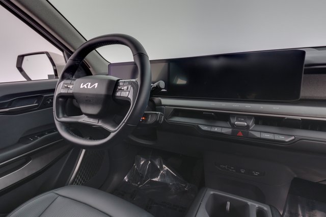2024 Kia EV9 — photo 22 of 26
