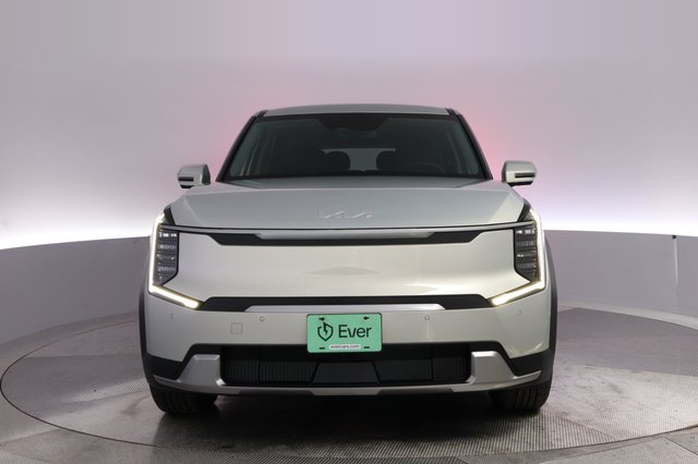 2024 Kia EV9 — photo 9 of 26