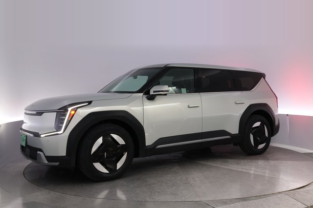 2024 Kia EV9 — photo 14 of 26