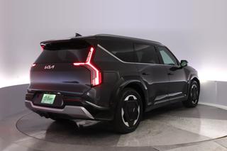 2024 Kia EV9 — photo 2 of 29