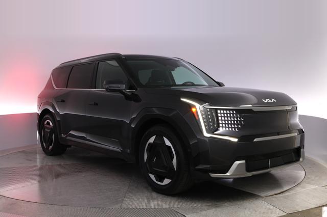 2024 Kia EV9 — photo 10 of 29
