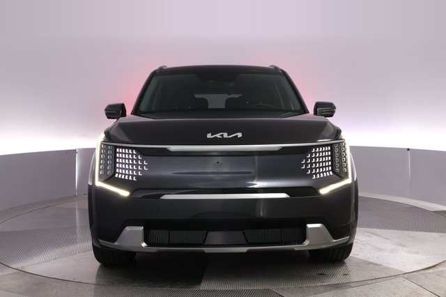 2024 Kia EV9 — photo 9 of 29