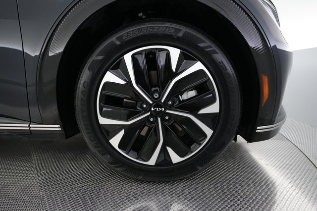 2024 Kia EV6 — photo 16 of 24