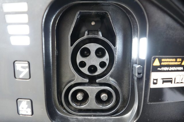 2024 Kia EV6 — photo 8 of 24