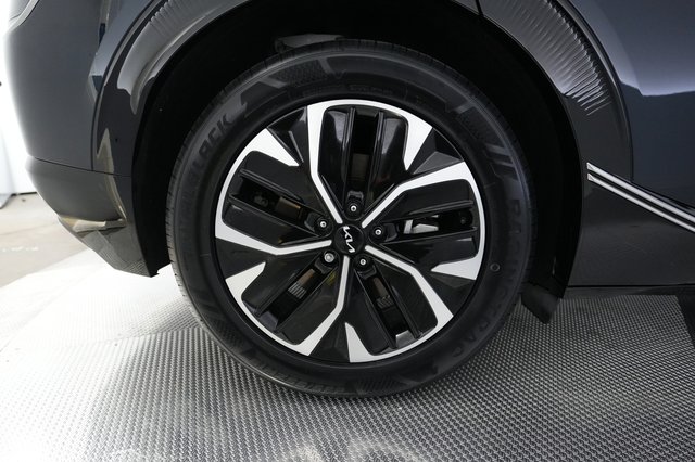 2024 Kia EV6 — photo 17 of 24