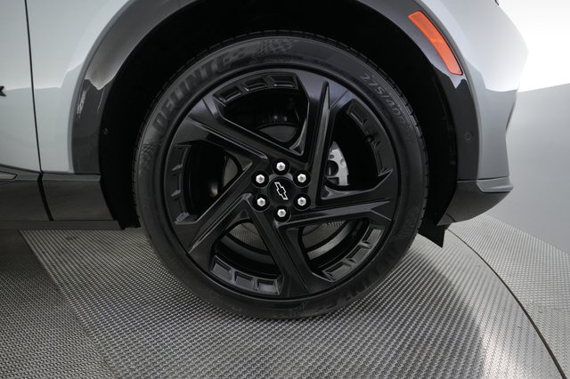 2024 Chevrolet Equinox EV — photo 16 of 22