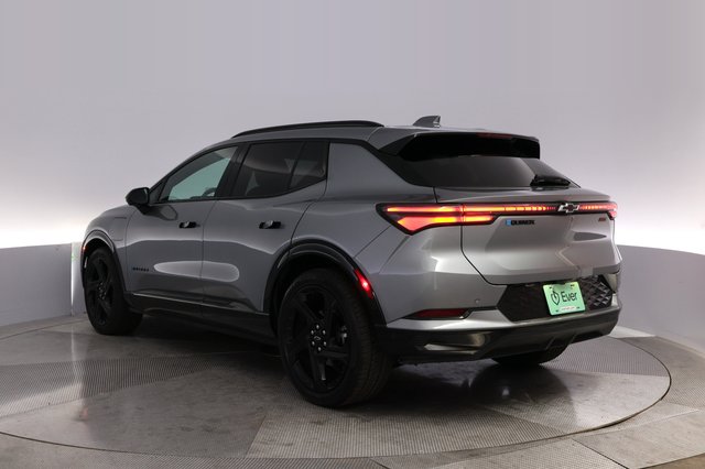2024 Chevrolet Equinox EV — photo 13 of 22