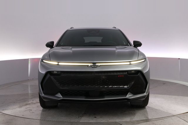 2024 Chevrolet Equinox EV — photo 9 of 22