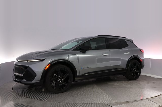 2024 Chevrolet Equinox EV — photo 14 of 22