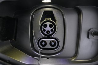 2024 Chevrolet Equinox EV — photo 8 of 25