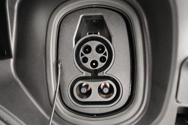 2024 Acura ZDX — photo 8 of 23