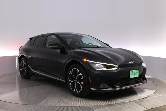 2024 Kia EV6 — photo 10 of 28