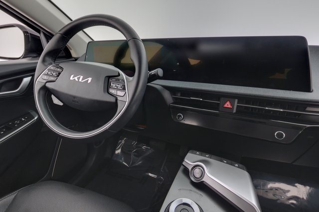 2024 Kia EV6 — photo 20 of 28