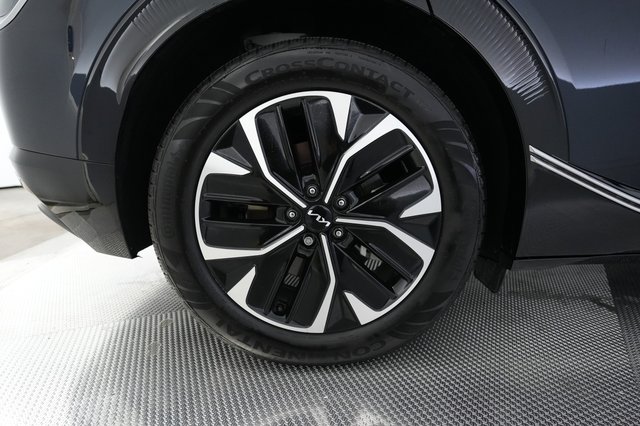 2024 Kia EV6 — photo 17 of 28