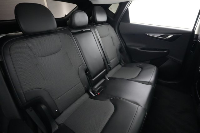 2025 Kia EV6 — photo 4 of 29