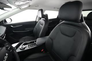 2023 Kia EV6 — photo 3 of 26