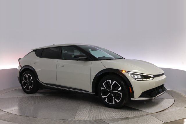 2023 Kia EV6 — photo 11 of 26