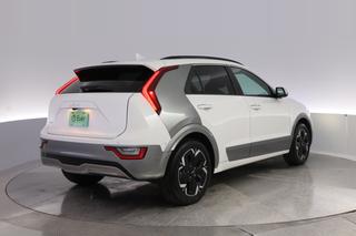 2023 Kia Niro EV — photo 2 of 25