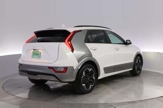 2023 Kia Niro EV — photo 2 of 25